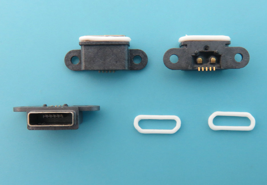 HYC132-USBD05-112